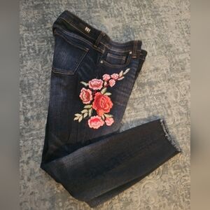 Kut from the Kloth Dark Blue Jeans with Floral Embroidery Size 10